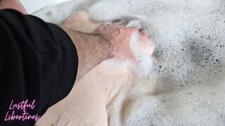 Stepmom took pity on me after catching me peeking on her in the bath