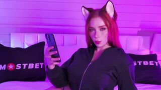 Busty Stranger Mistook the House and Offered to Make It Up with Sex