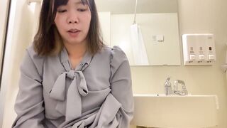 変態奥さまが浣腸で洗浄した肛門に生チン受け入れ。アナルセックスでイキまくる一部始終