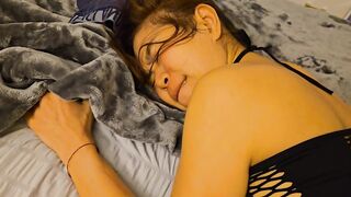 Mature Thai lady takes it in all her holes